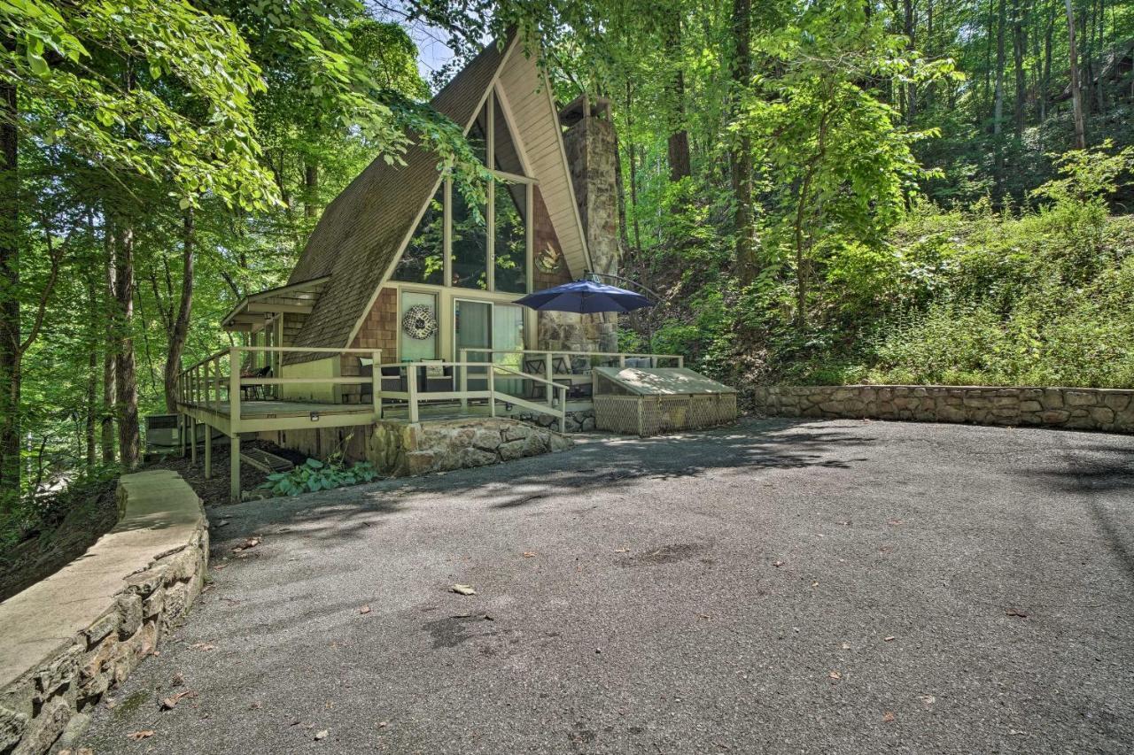 גטלינבורג Snuggle Inn In The Heart Of Chalet Village! מראה חיצוני תמונה